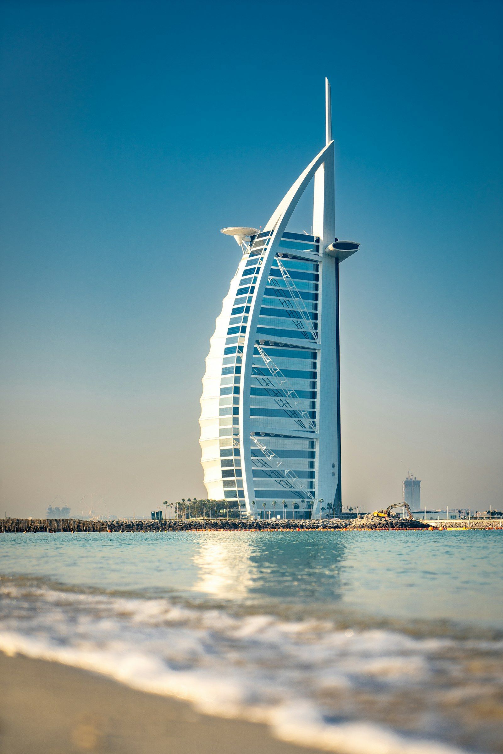 Dubai Luxury Hotel — Dubai Skyline Honeymoon