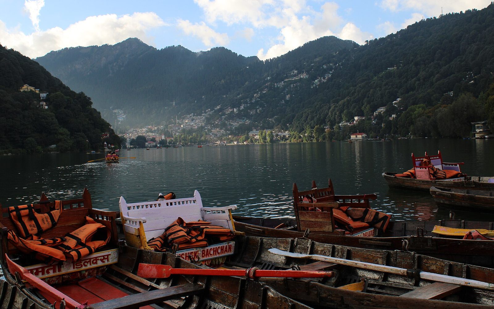 Boats on Naini Lake, Nainital — Nainital & Jim Corbett — Lakes, Jungle and Family Time