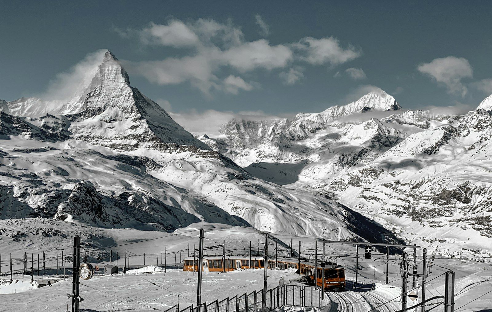 Swiss Alps Train — Swiss Alps Rail Journey